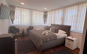 Hotel Am Schlossplatz  4*